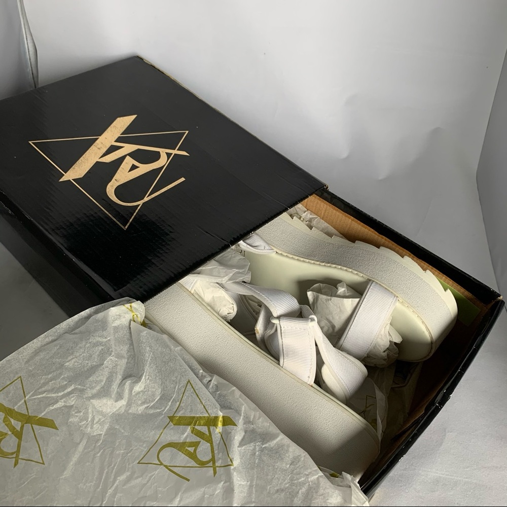 YRU white pulse lo platform sandals sz 8 - Picture 8 of 9